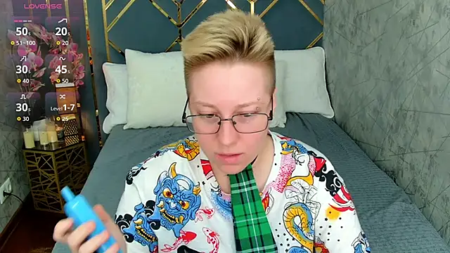 AlexandraGreen online show from 09-18-25, 09:07