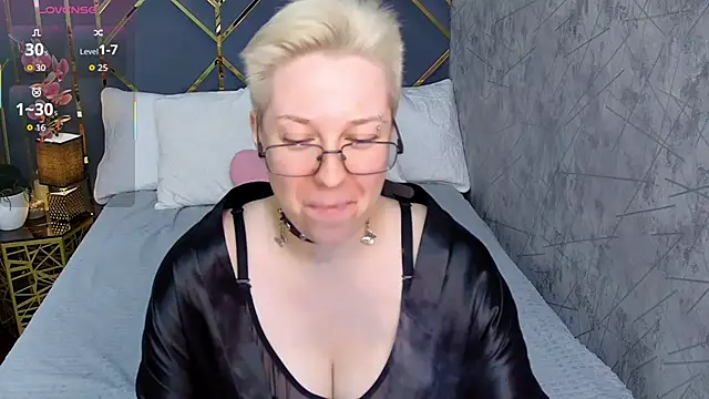 AlexandraGreen online show from 11-08-25, 08:56