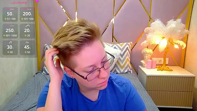 AlexandraGreen online show from 10-13-25, 09:05