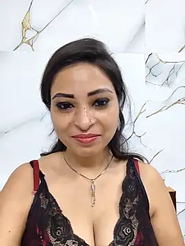 QUEEN-ADITI online show from 04-15-26, 07:58