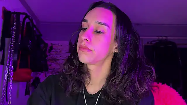 xoFrankie online show from 10-29-25, 04:00