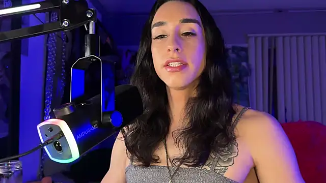 xoFrankie online show from 04-07-26, 03:19