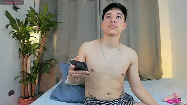 mrhot night online show from 05-12-26, 11:27