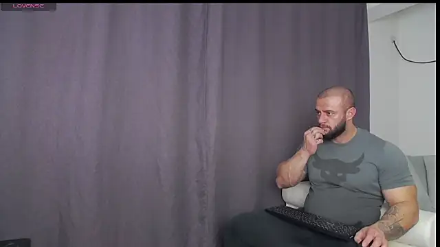 RickyMiami1 online show from 11-05-25, 06:11