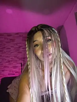 Ella rr online show from 04-28-26, 02:49