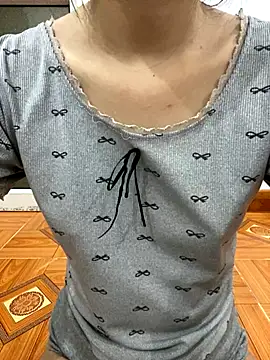 Mochi21 online show from 09-10-25, 02:43