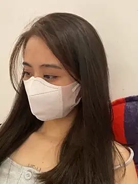 Mochi21 online show from 10-17-25, 04:49