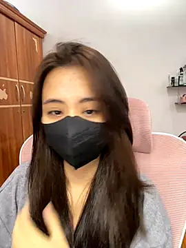 Mochi21 online show from 11-19-25, 03:28