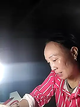 Snapshot of Hoala7890 chatting on 10-19-25, 02:14 Hoala7890 online show from 10-19-25, 02:14
