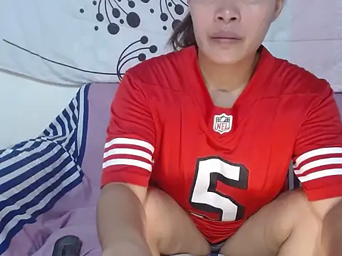 Hotbhebs online show from 10-29-25, 09:08