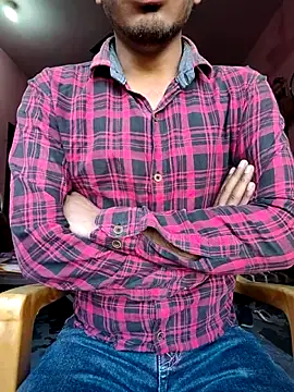 Snapshot of YourTarzan chatting on 02-01-26, 06:00 YourTarzan online show from 02-01-26, 06:00