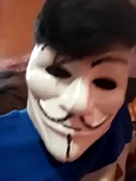 Snapshot of YourTarzan chatting on 01-16-26, 08:07 YourTarzan online show from 01-16-26, 08:07