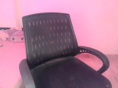 its siya  online show from 04-13-26, 08:35