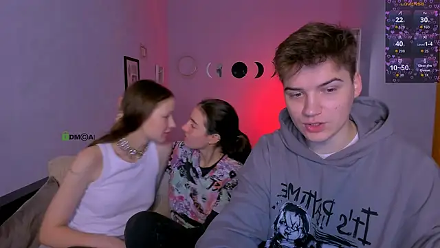 khloebeauty online show from 11-15-25, 08:35