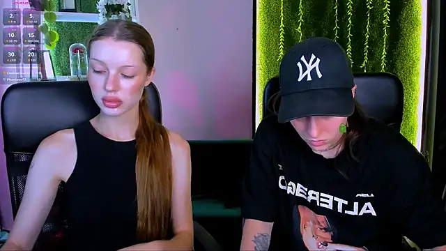 Snapshot of khloebeauty chatting on 07-08-26, 12:17 khloebeauty online show from 07-08-26, 12:17