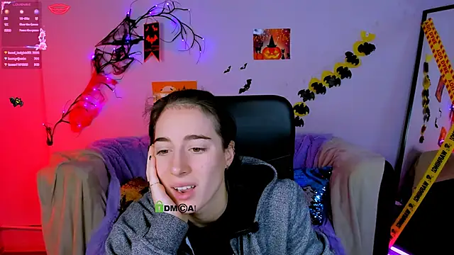 khloebeauty online show from 11-01-25, 08:14