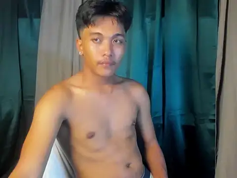 Snapshot of chris_hot_asian_loverboy chatting on 06-01-26, 10:04 chris hot asian loverboy online show from 06-01-26, 10:04