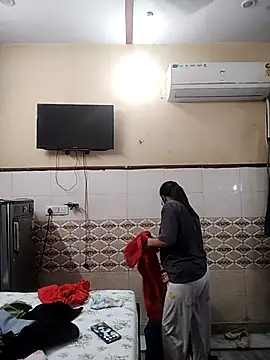 meenu bhabhi547 online show from 04-10-26, 01:45