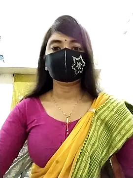 Puja-Rane online show from 10-30-25, 01:37