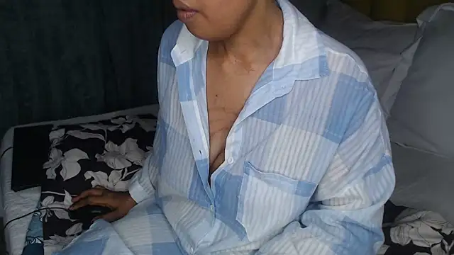 Bella 2025 online show from 02-23-26, 05:35