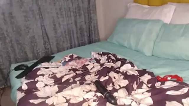 Bella 2025 online show from 02-24-26, 08:31