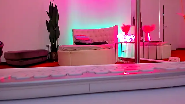 JessicaSky  online show from 11-13-25, 08:24