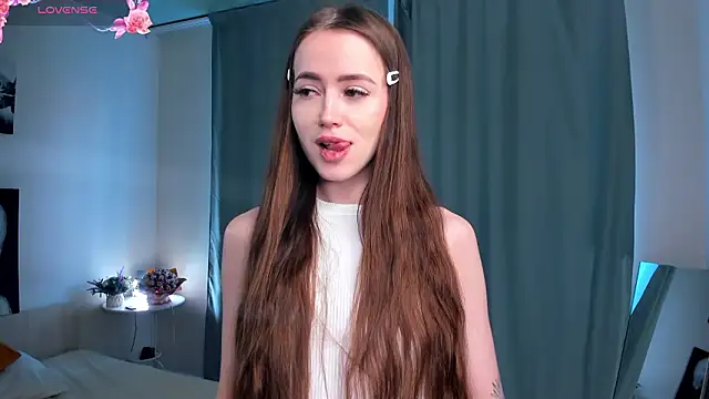 Chloeee4200 online show from 03-13-26, 01:05