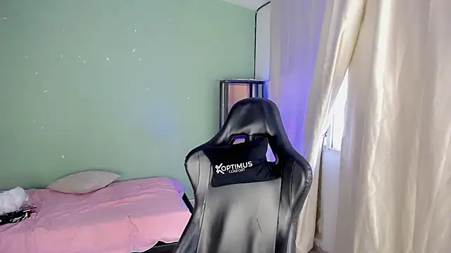 dilan hott  online show from 11-01-25, 08:25