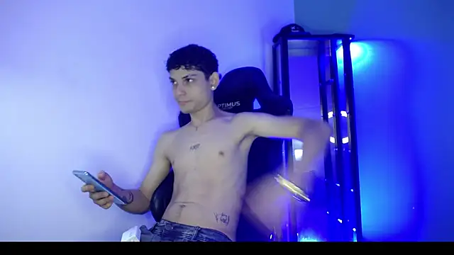 dilan hott  online show from 01-06-26, 03:49