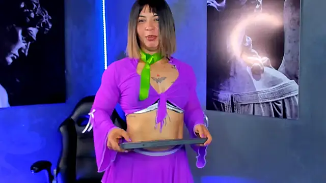 AliceFit 212 online show from 10-23-25, 01:32