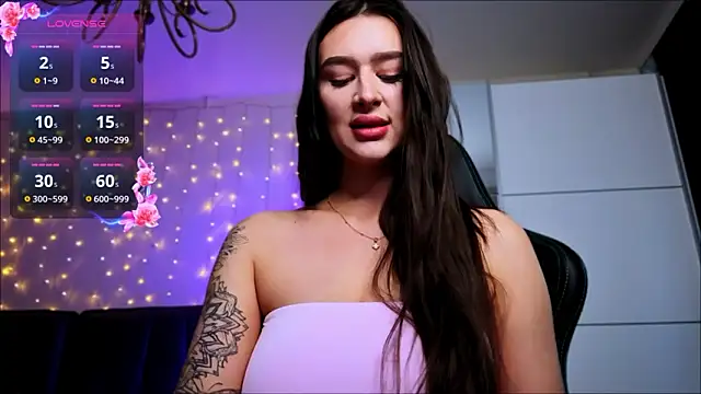 Veronica Larsson online show from 03-19-26, 10:26