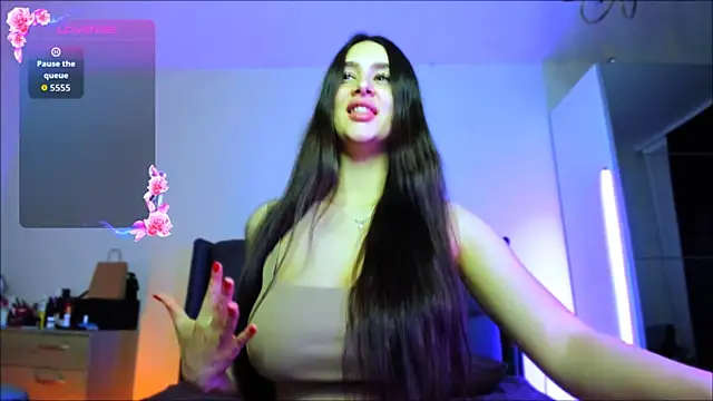 Snapshot of Veronica_Larsson chatting on 09-22-25, 05:52 Veronica Larsson online show from 09-22-25, 05:52