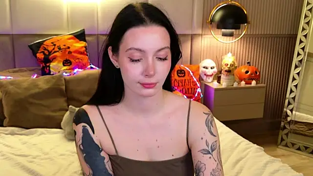 Goldy Stark online show from 10-24-25, 08:52