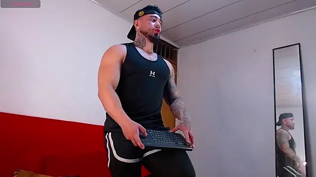 tommyblessd1 online show from 02-04-26, 06:08