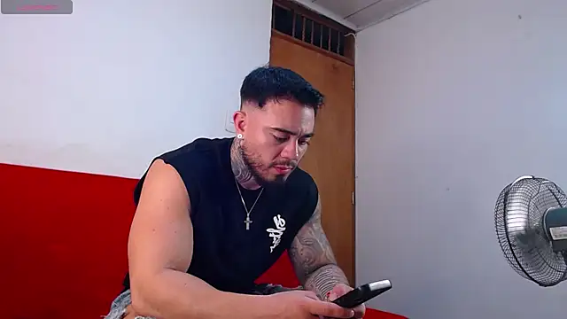 tommyblessd1 online show from 02-15-26, 03:51