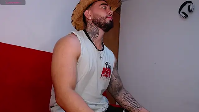 tommyblessd1 online show from 11-04-25, 09:24