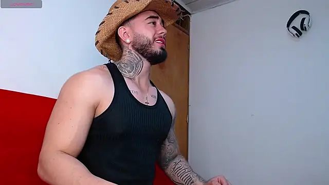 tommyblessd1 online show from 10-10-25, 05:08