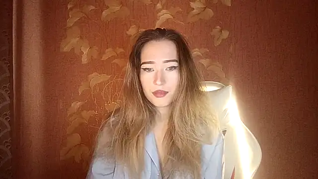 Snapshot of Awora_Wolf chatting on 09-18-25, 08:28 Awora Wolf online show from 09-18-25, 08:28