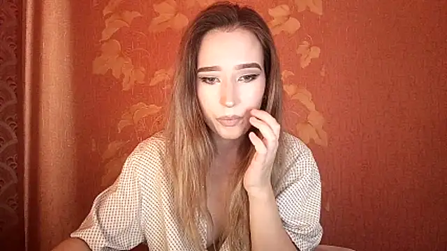 Snapshot of Awora_Wolf chatting on 10-29-25, 09:30 Awora Wolf online show from 10-29-25, 09:30