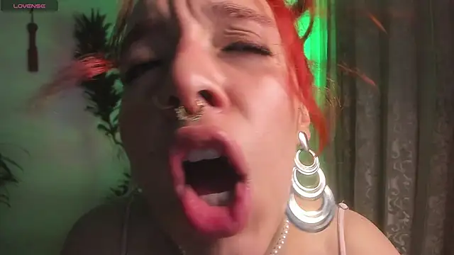 bri von dhara   online show from 10-30-25, 11:41