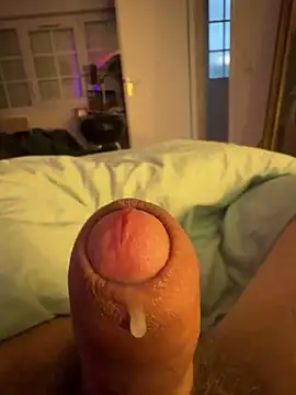 Snapshot of ejaculationmassive chatting on 01-18-26, 07:45 ejaculationmassive online show from 01-18-26, 07:45