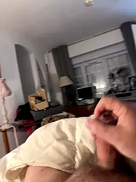 Snapshot of ejaculationmassive chatting on 10-19-25, 09:12 ejaculationmassive online show from 10-19-25, 09:12