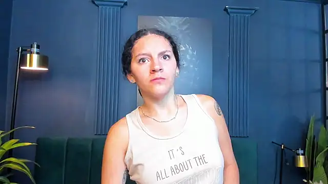 aliceandsia online show from 10-30-25, 04:44