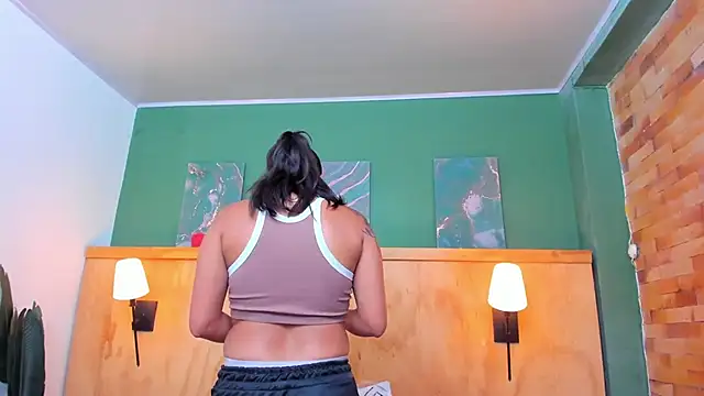 aliceandsia online show from 11-12-25, 07:40