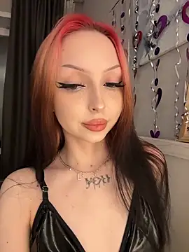 Lina Thornton  online show from 02-26-26, 07:47