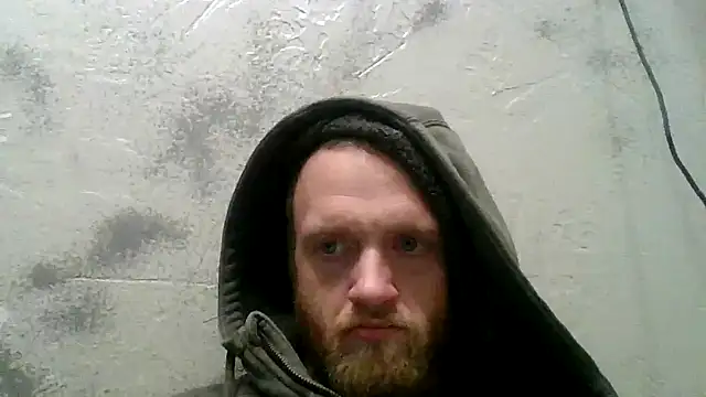 Snapshot of Hurri21 chatting on 11-16-25, 08:46 Hurri21 online show from 11-16-25, 08:46