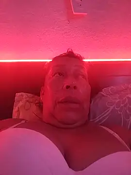 Naomi-Mature online show from 05-28-26, 06:21