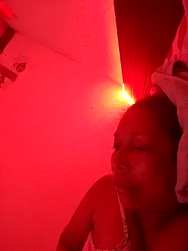 Naomi-Mature online show from 04-10-26, 08:32