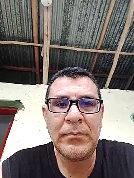 Snapshot of voyerista50 chatting on 09-19-25, 05:50 voyerista50 online show from 09-19-25, 05:50