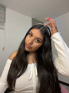SharaRous online show from 06-11-26, 01:05
